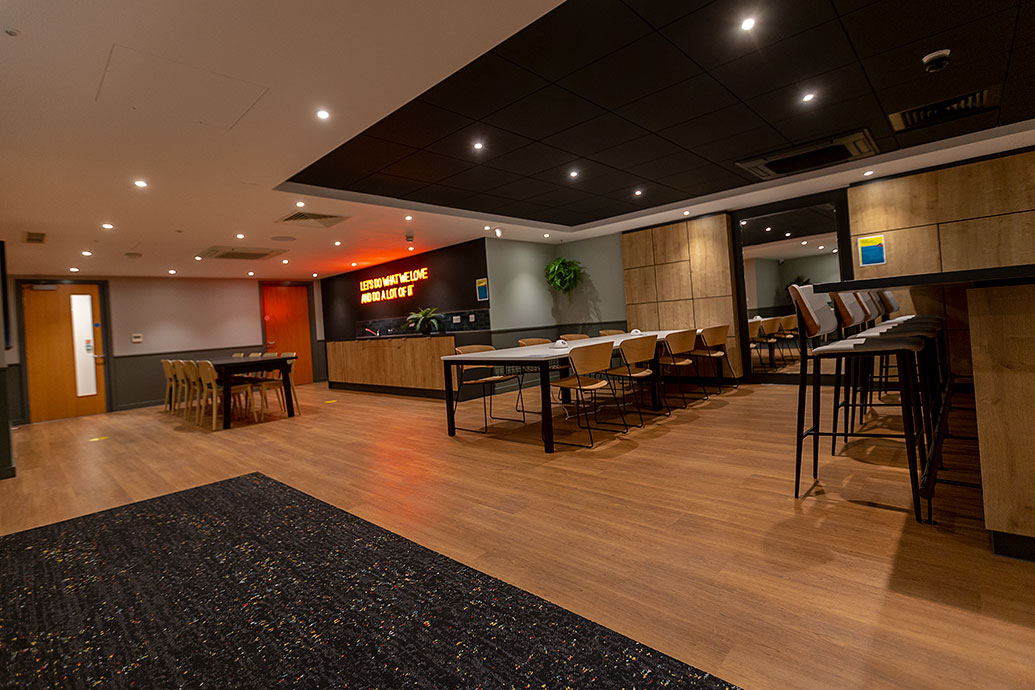 The Curve – London